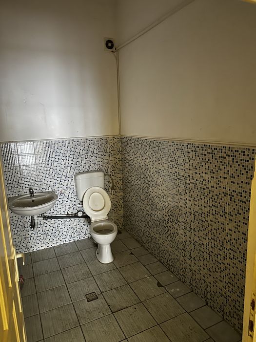 Spatiu comercial de inchiriat zona caprioara