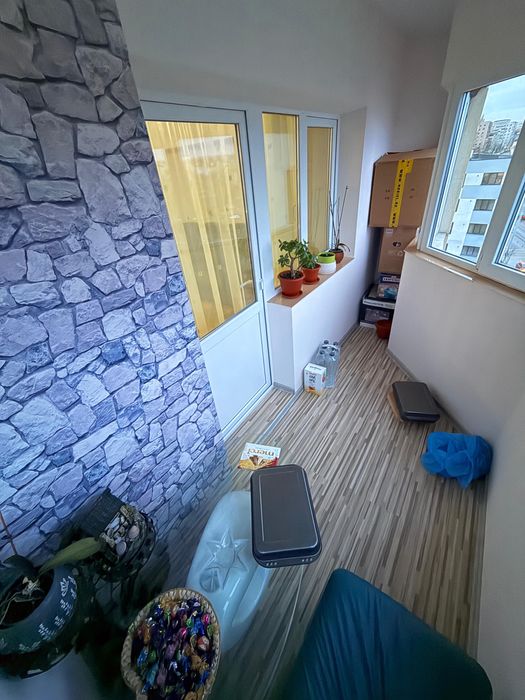 Apartament 3 camere decomandat ( bloc 1992 ) zona Nicolina ( LIDL )