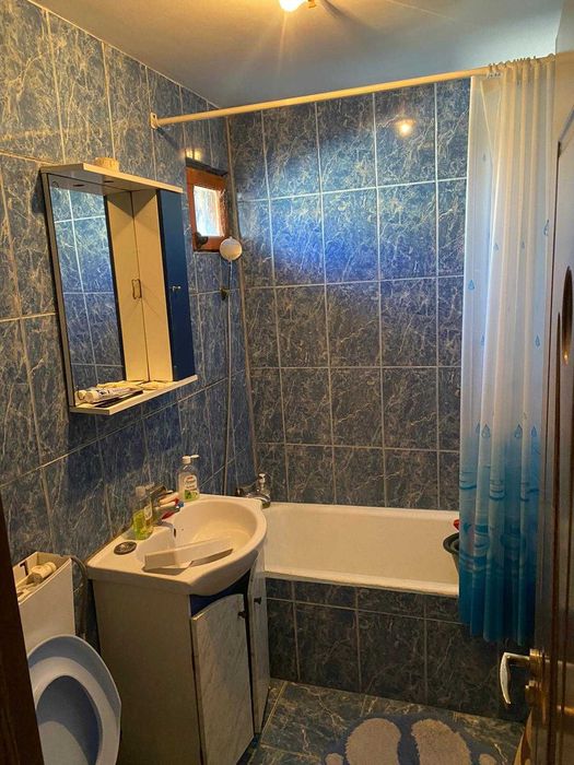 Vand apartament cu 3 camere decomandat