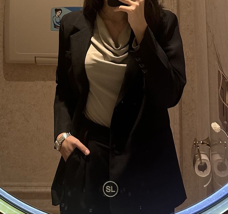 Женский черный пиджак