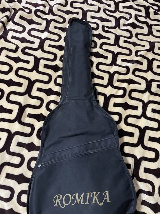 Продам Гитару Romiko