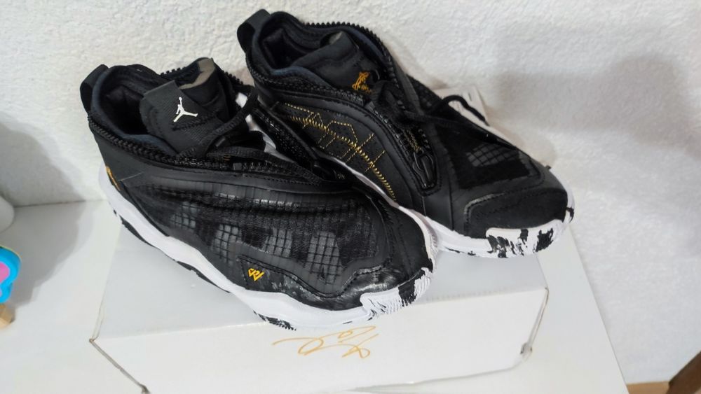 Оригинални маратонки jordan why not.6