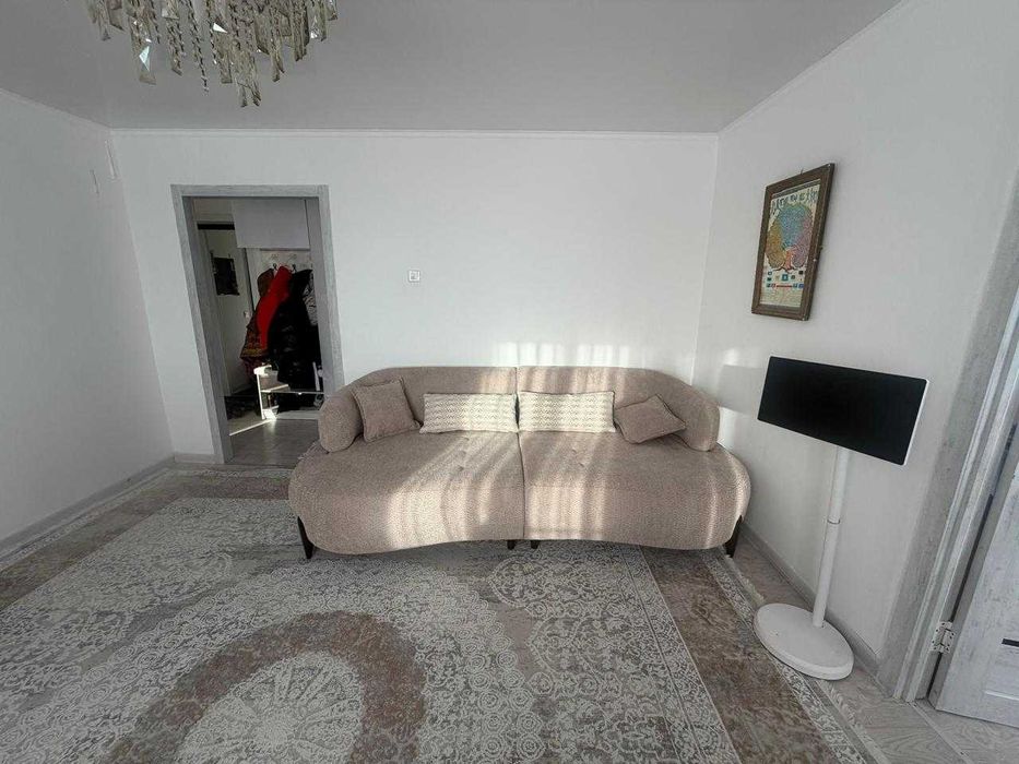 S Продам 3-х ком на 4 мкр