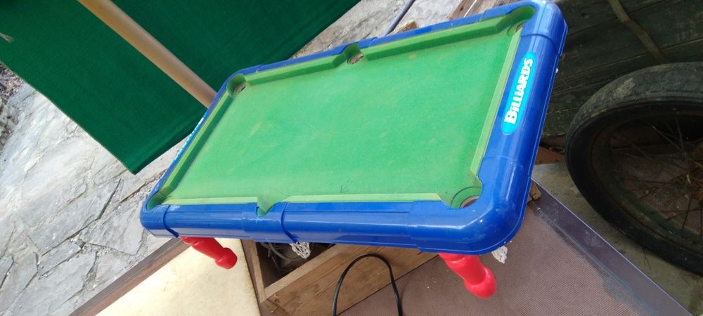 Уред за изрязване  на стиропор