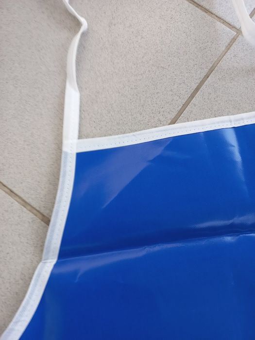 ГУМИРАНИ и водоустойчиви дълги престилки за мокри помещения