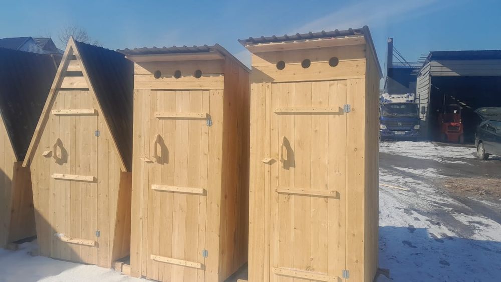 Уличный туалет для дачи