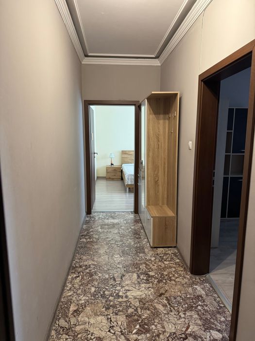 Дава се под наем Двустаен апартамент в Пловдив, Център - 60 кв.м за 468.69 € - Снимка #1