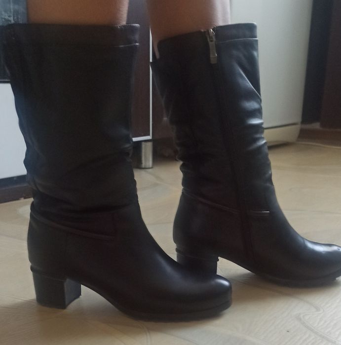 Сапоги женские зимние.