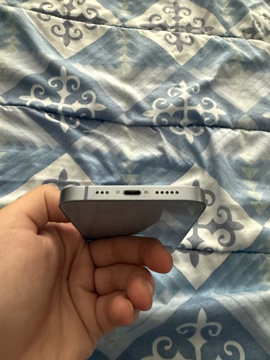 Телефон айфон 14