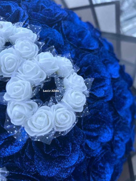 Buchet trandafiri imperiali cu sclipici