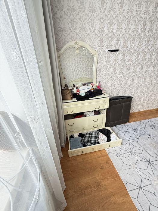 Спальный гарнитур