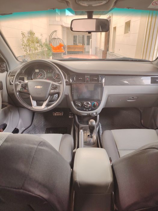 Лассети 2023й,пробег 28000,автомат, без люк