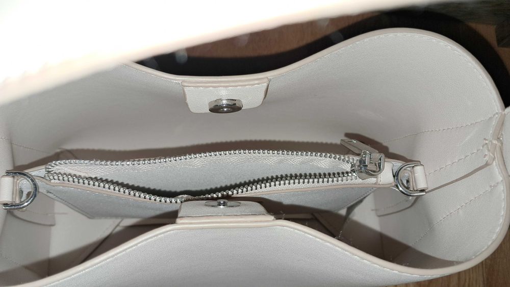 дамска чанта MANGO - неразличима от нова