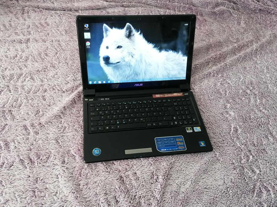 Laptop Asus pentru birou