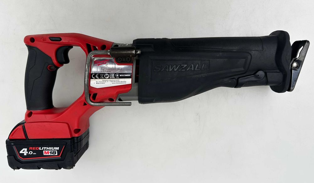 Milwaukee M18 ONESX - Акумулаторен безчетков саблен трион перфектен!
