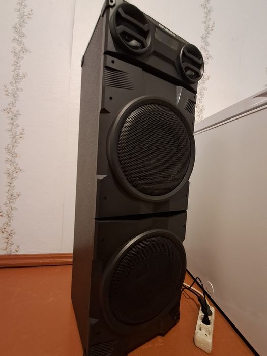 Продам Свен пс1900