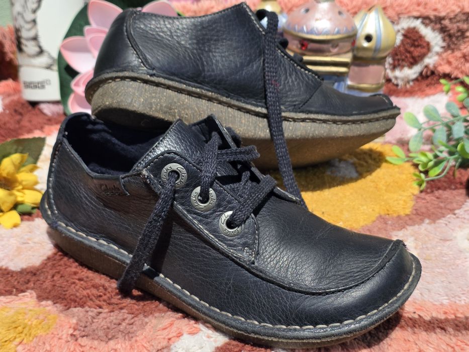 Clarks обувки естествена кожа N38