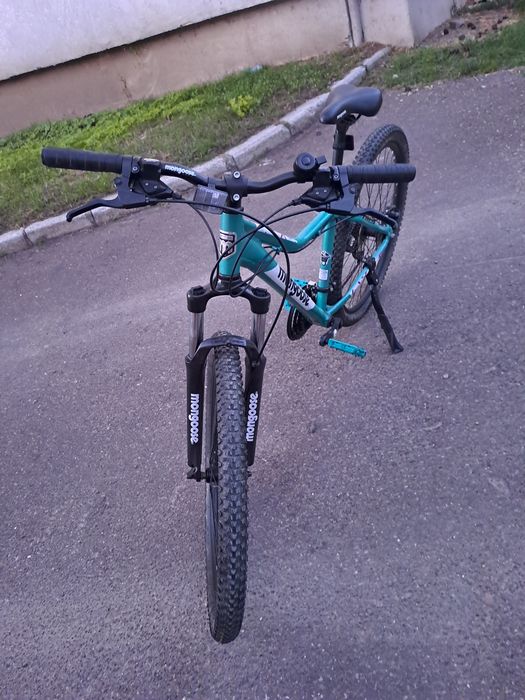 Bicicletă Mongoose Boundary MTB, frâne pe disc, suspensie față