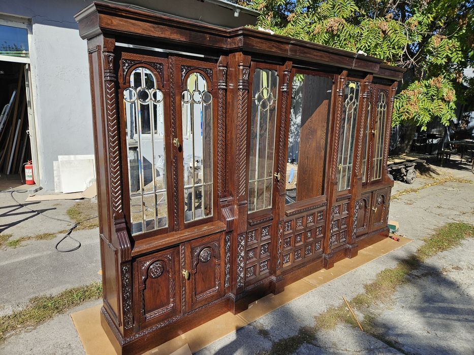 UNICAT Biblioteca sf.sec.XIX Usi Vitralii cristal lungime3,77m h 2,30m