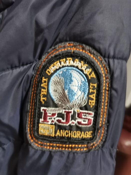 Vand haina PARAJUMPERS de dama marimea L