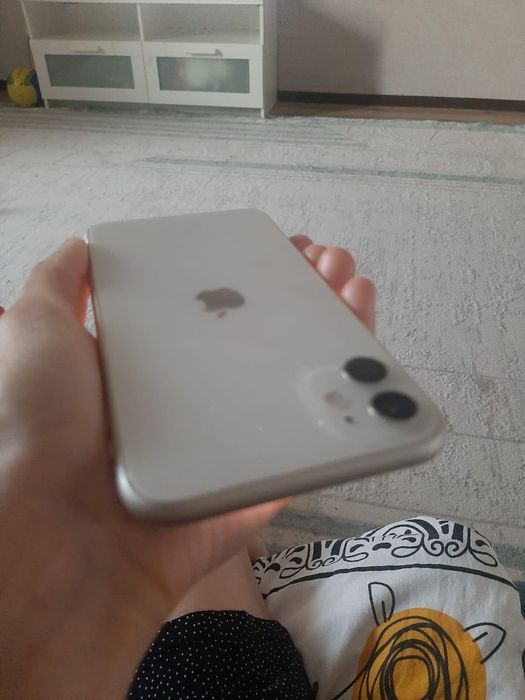 Айфон 11 128гб е емкость 74