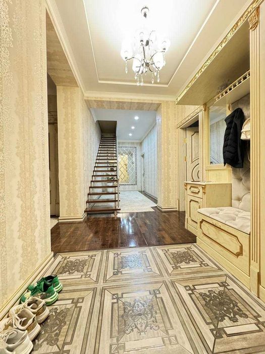 Попугайчик 4/4/4 170м2+100м2 евро квартира: ПРОДАЖА центр Ойбек метро