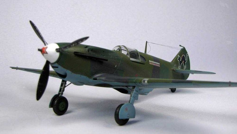Сборная модель самолета ЛаГГ-3 (Моделист, 1/48