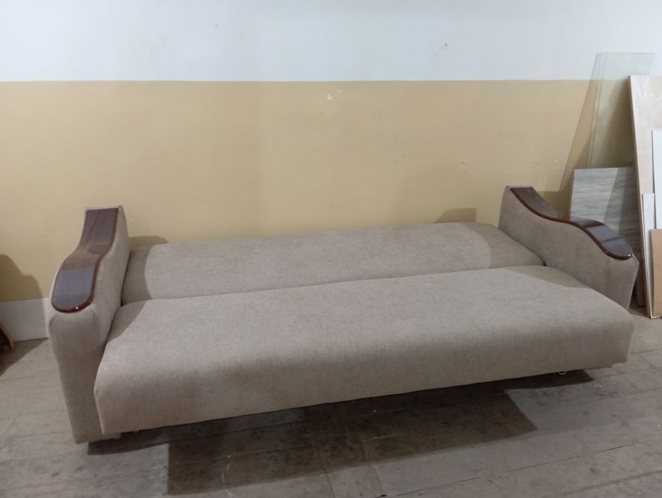 Продается диван полная реставрации,