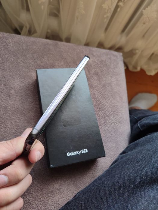 Самсунг s23 в отличном состоянии