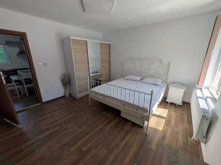 Дава се под наем Етаж от къща в София, Център - 90 кв.м за 716 € - Снимка #5