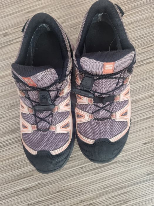 Pantofi de drumetie Salomon
