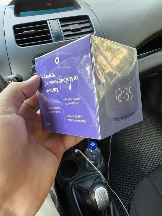 Яндекс станция лайт с ЧАСАМИ!!! 60$