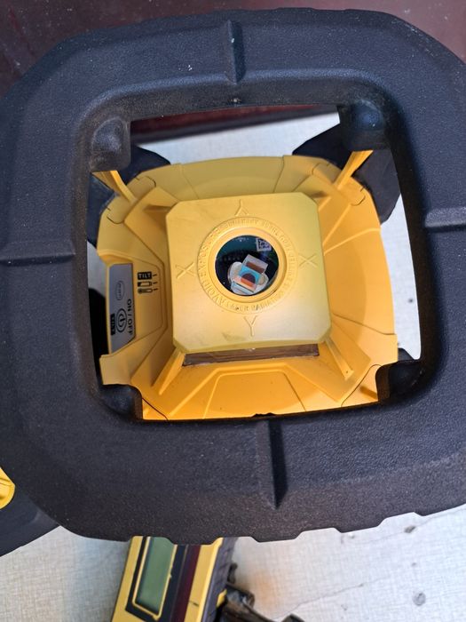 Nivela laser Stabila LAR 200 si LAR 350