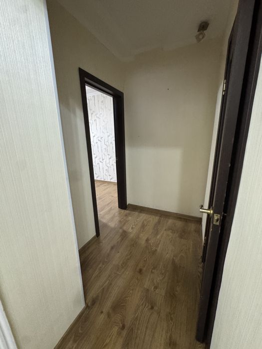 Продается 2-х ком кв в районе  микр Астана