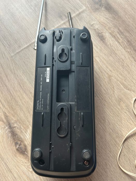 Sony SPP-58 ретро безжичен телефон от серия в края на 90-те