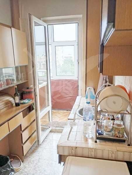 Продава се Четиристаен апартамент в Пловдив, Кючук Париж - 96 кв.м за 1563 €/кв.м - Снимка #1
