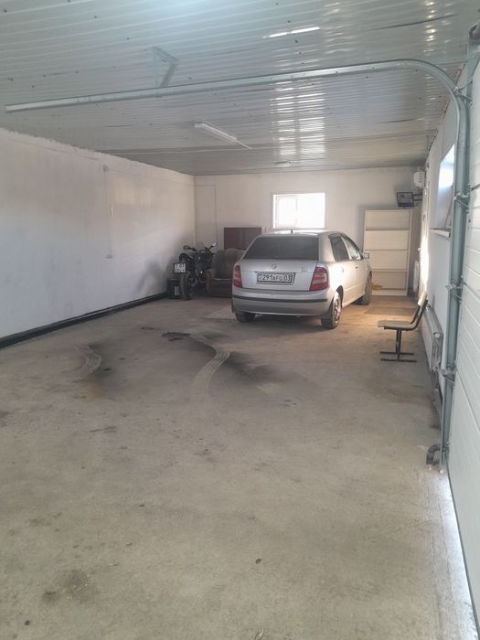 Сдаётся тёплый гараж ремонт автомашин