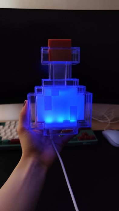 Фонарь Minecraft колба с разными цветами.