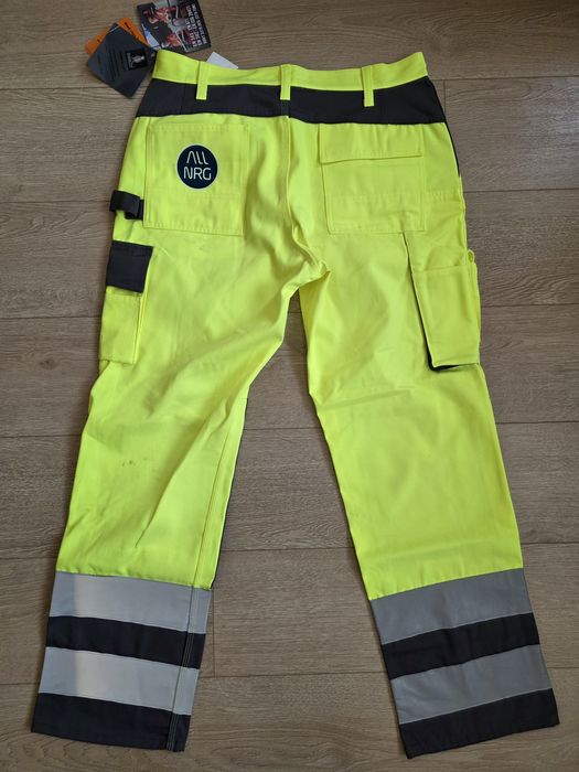 Нов работен панталон Mascot размер С54