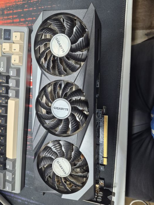 Видеокарта GIGABYTE GeForce RTX 3070 GAMING OC