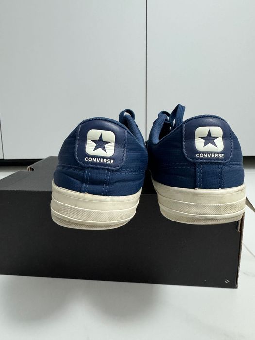 Vând adidasi Converse