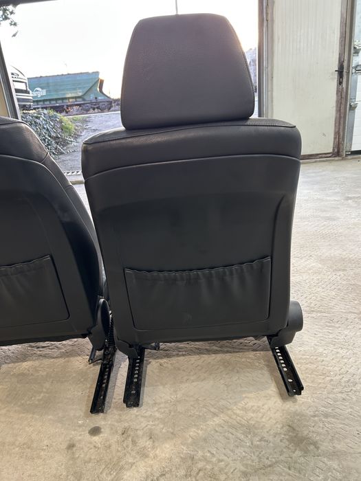 Scaune fata e60 electrice cu încălzire stare perfectă din piele