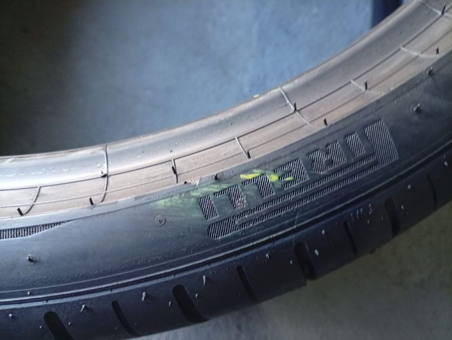 285 30 21 Pirelli 2023