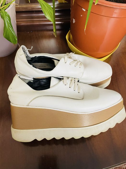 Женская обувь в отличном состоянии