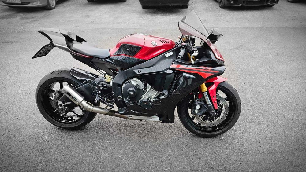 Yamaha R1 1000cc, 2016