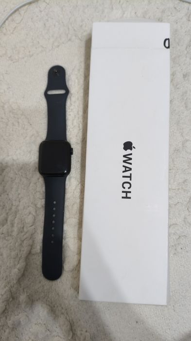 Продам apple se gen2