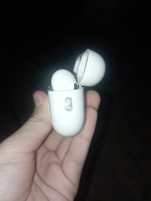 Air pods pro 2 versions