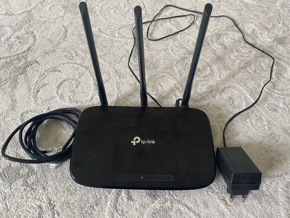 Продам роутер tp-link в хорошем состоянии.