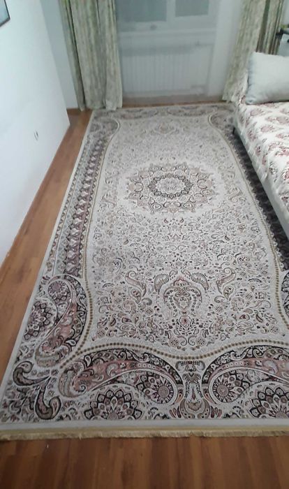 Продам ковры 3 шт.