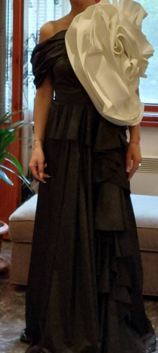 Уникална рокля за повод